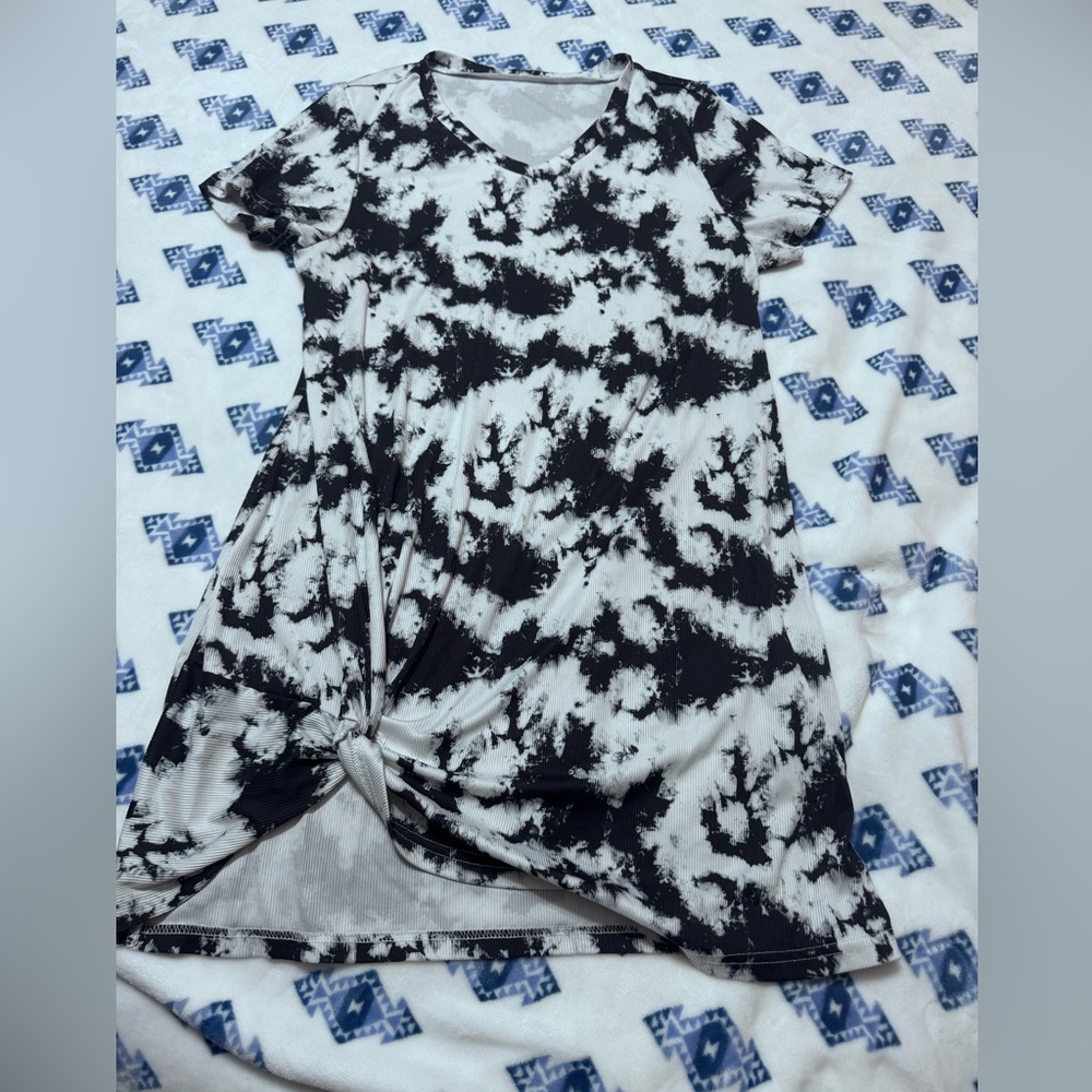 SHEIN Monochrome Tie-Dye Short Sleeve dress